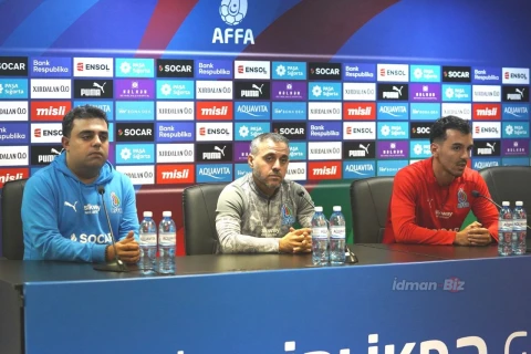 Айхан Аббасов: "Нужно открывать дорогу молодым в сборной"