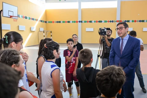 Qaradağda “Puta” idman zalı və minifutbol meydançası açıldı - FOTO