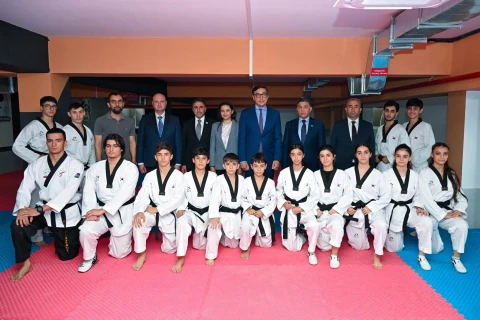 Qaradağda “Puta” idman zalı və minifutbol meydançası açıldı - FOTO