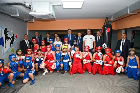 Qaradağda “Puta” idman zalı və minifutbol meydançası açıldı - FOTO