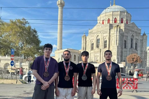 Azərbaycanlı idmançılar İstanbulda 9 medal qazandılar