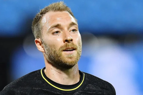 Eriksen “Volfsburq”dan ayrıldı –  dörd ay əvvəl meydanda huşunu itirmişdi