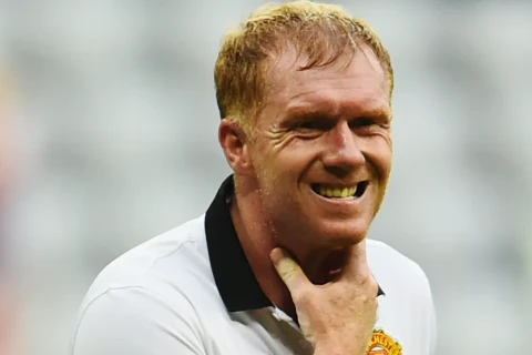 Scholes slams Manchester United transfer policy