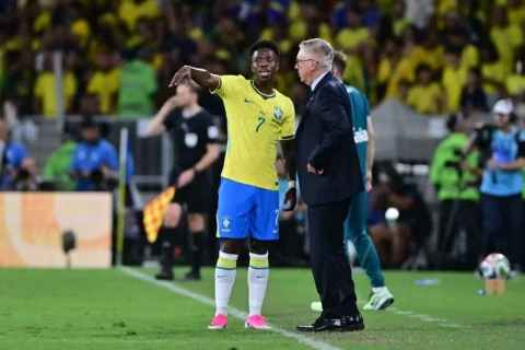 Ançelotti Braziliyanın gənc futbolçularının problemini açıqladı