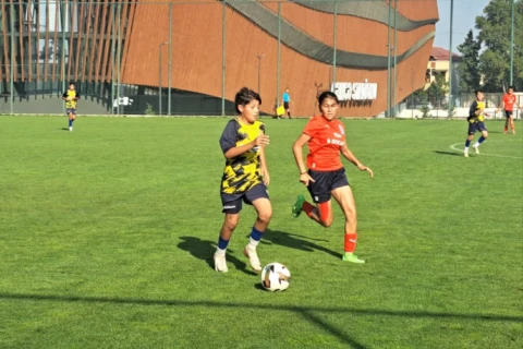 “Kəpəz” U-14 Azərbaycanın U-17 qızlar yığması ilə qarşılaşıb