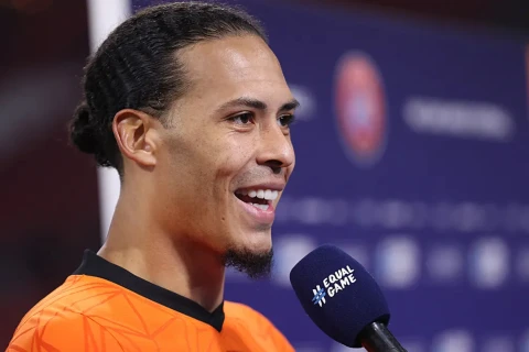 Van Deyk: “Xaviyə məni inandırmaq üçün 10 saniyə kifayət etdi”