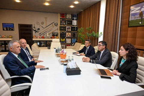 Fərid Qayıbov Serbiyanın idman nazirini qəbul edib - FOTO