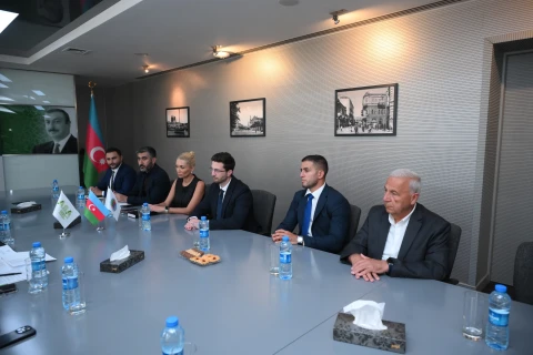 Azərbaycanın İdman Akademiyası və Güləş Federasiyası arasında əməkdaşlıq memorandumu imzalanıb  - FOTO