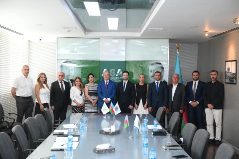 Azərbaycanın İdman Akademiyası və Güləş Federasiyası arasında əməkdaşlıq memorandumu imzalanıb  - FOTO