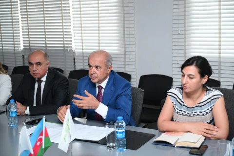 Azərbaycanın İdman Akademiyası və Güləş Federasiyası arasında əməkdaşlıq memorandumu imzalanıb  - FOTO