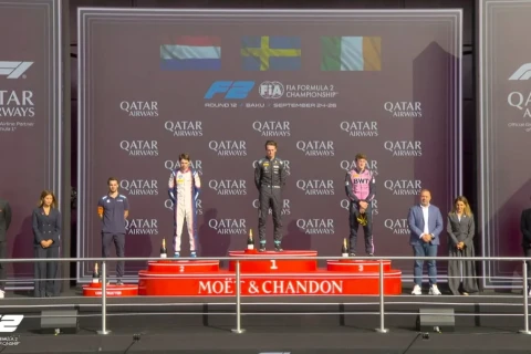 “Formula-2”: Azərbaycan Qran-prisinin sprint yarışının qalibi mükafatlandırıldı - YENİLƏNİR + FOTO