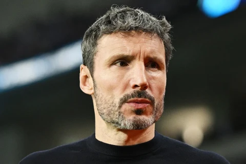 Van Bommel Belçika futbolunun ən yaxşısını açıqladı