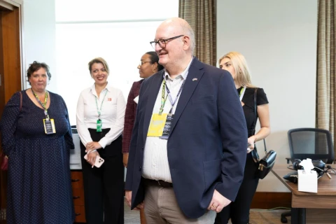 Britaniya səfiri “Formula-1” mediasının fəaliyyəti ilə tanış olub - FOTO