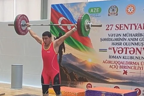 Gəncədə Vətən Müharibəsi şəhidlərinin xatirəsinə açıq birincilik keçirilib - FOTO