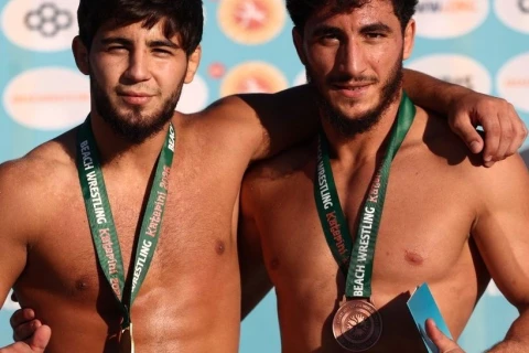 Azərbaycan millisi çimərlik güləşində tarix yazdı - FOTO