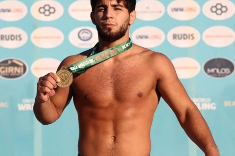 Azərbaycan millisi çimərlik güləşində tarix yazdı - FOTO