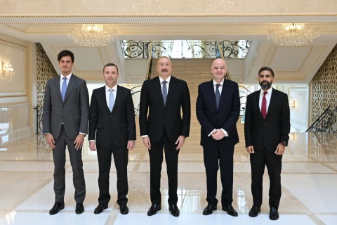 Prezident İlham Əliyev FIFA-nın prezidentini qəbul edib - FOTO