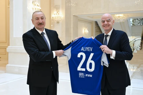 Prezident İlham Əliyev FIFA-nın prezidentini qəbul edib - FOTO