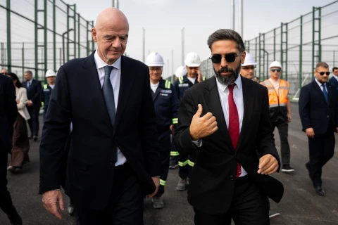 Canni İnfantino Hövsan qəsəbəsində inşa olunan futbol bazasında olub - FOTO