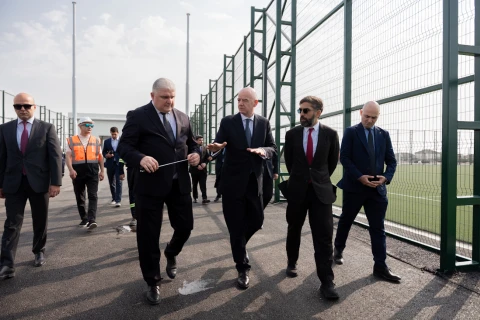 Canni İnfantino Hövsan qəsəbəsində inşa olunan futbol bazasında olub - FOTO
