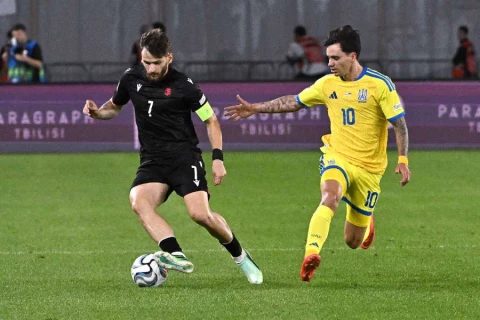 Kvaratsxelia azarkeşlərdən üzr istədi