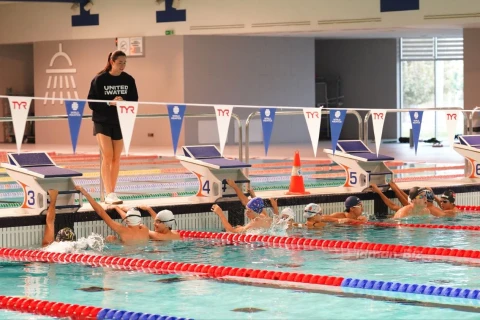 Olimpiya ulduzlarından Bakıda gənc üzgüçülərə xüsusi dərs - FOTO/VİDEO