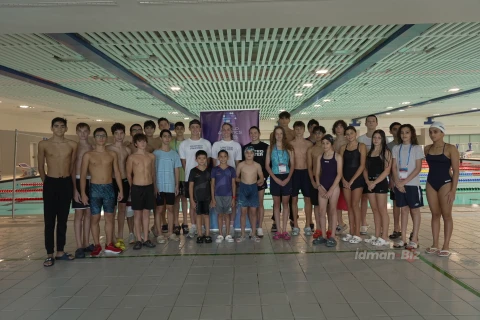 Olimpiya ulduzlarından Bakıda gənc üzgüçülərə xüsusi dərs - FOTO/VİDEO