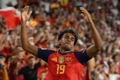 Lamine Yamal responds to Ballon d'Or question after starring for Spain