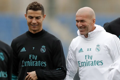 Zidan Portuqaliya millisindəki qalmaqal fonunda Ronaldunu dəstəklədi