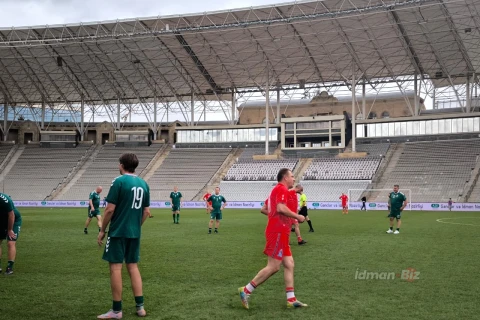 Vəli Qasımovdan poker: “Neftçi” veteranları “Spartak Vilnüs”ü məğlub etdi - YENİLƏNİB + FOTO/VİDEO