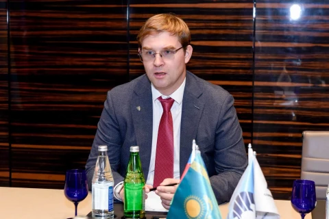 Mahir Məmmədov FIDE prezidenti Timur Turlovla əməkdaşlığı müzakirə edib - FOTO