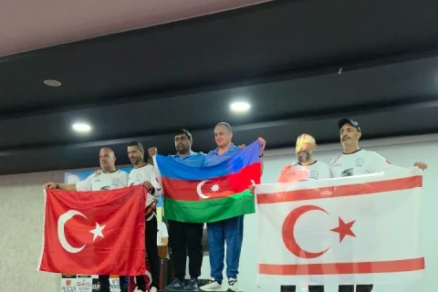 İdmançılarımız Mersində keçirilən beynəlxalq surfkastinq turnirində birinci olublar - FOTO