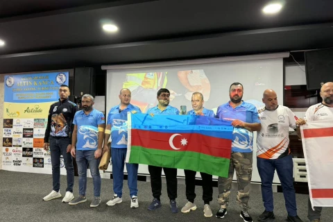 İdmançılarımız Mersində keçirilən beynəlxalq surfkastinq turnirində birinci olublar - FOTO