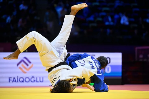 Двукратную олимпийскую чемпионку из Франции выписали из больницы в Баку