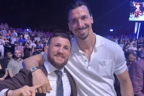 UFC-nin keçmiş çempionu Zlatan İbrahimoviçlə görüşdü: “Bu əfsanə ilə görüşmək şərəfdir”
