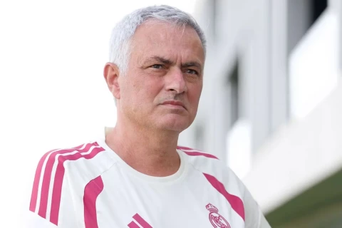 Mourinyo “Real”ın iki futbolçusunu planlarından çıxarıb