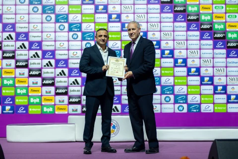 Azərbaycanın cüdo nümayəndələrinə altıncı və yeddinci dan dərəcələri üzrə sertifikatlar təqdim edilib - FOTO