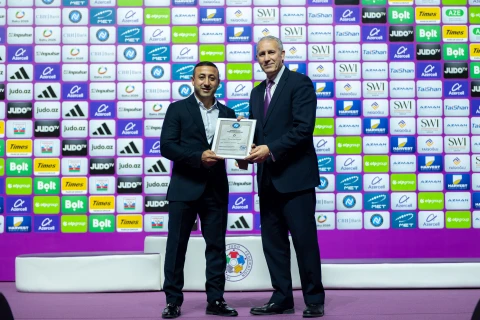 Azərbaycanın cüdo nümayəndələrinə altıncı və yeddinci dan dərəcələri üzrə sertifikatlar təqdim edilib - FOTO
