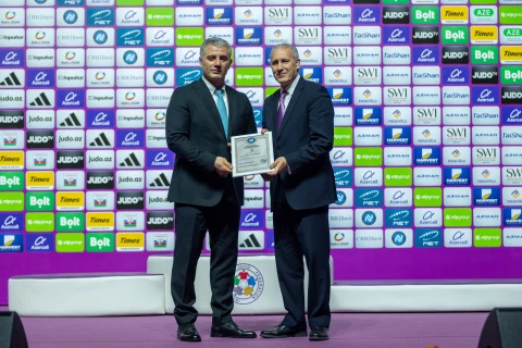 Azərbaycanın cüdo nümayəndələrinə altıncı və yeddinci dan dərəcələri üzrə sertifikatlar təqdim edilib - FOTO