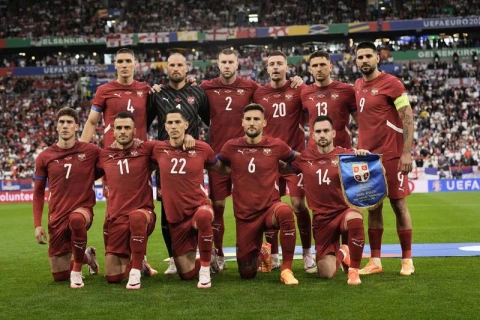 UEFA Serbiya millisini ağır cəzalandırdı: Azarkeşsiz oyun və 130 min avro cərimə