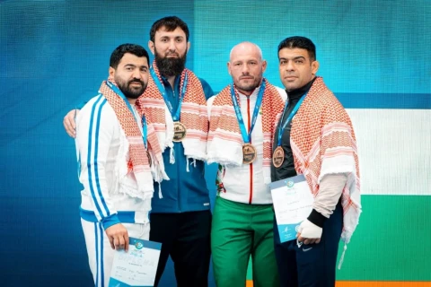 Азербайджанские борцы завоевали три "серебра" на чемпионате мира среди ветеранов - ФОТО