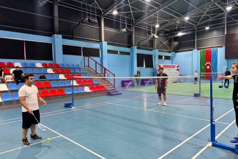 Dövlət qurumlarının əməkdaşları arasında badminton yarışı keçirilib - FOTO