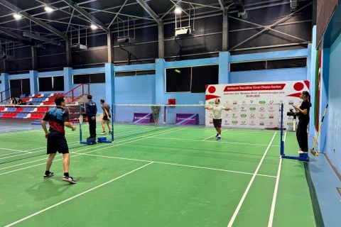 Dövlət qurumlarının əməkdaşları arasında badminton yarışı keçirilib - FOTO