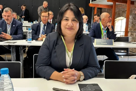 Azərbaycan Stolüstü Tennis Federasiyasının rəsmisi ASTB konqresində iştirak edir