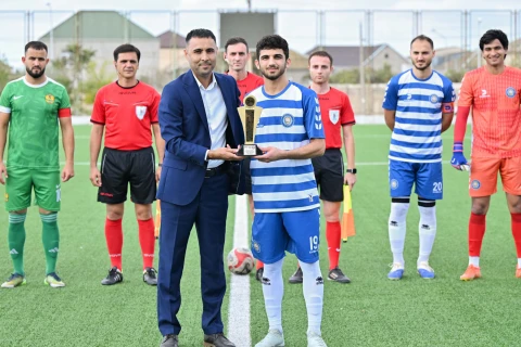 Elvin Cahangirli “Ayın qolu” mükafatını aldı