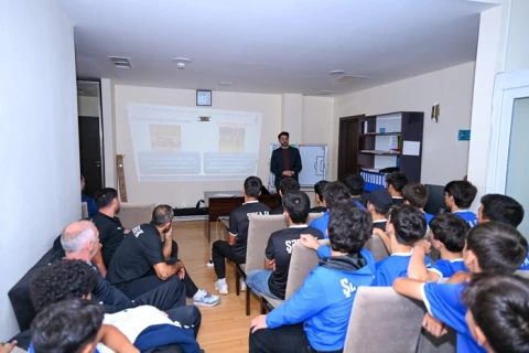 AFFA “Şəfa”nın aşağı yaş qrupları üçün danışılmış oyunlarla bağlı sessiya keçirib - FOTO