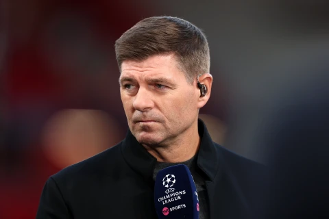 Cerrard “Liverpul”un ulduz futbolçusunu müdafiə etdi