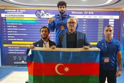 Fuad Həsənov Avropa birinciliyində üç medal qazandı