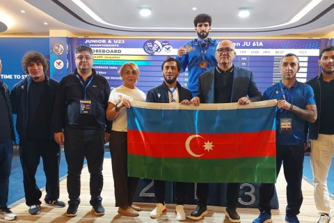 Fuad Həsənov Avropa birinciliyində üç medal qazandı