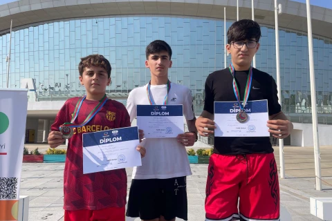Bakıda məktəblilər arasında velosiped yarışı keçirilib - FOTO